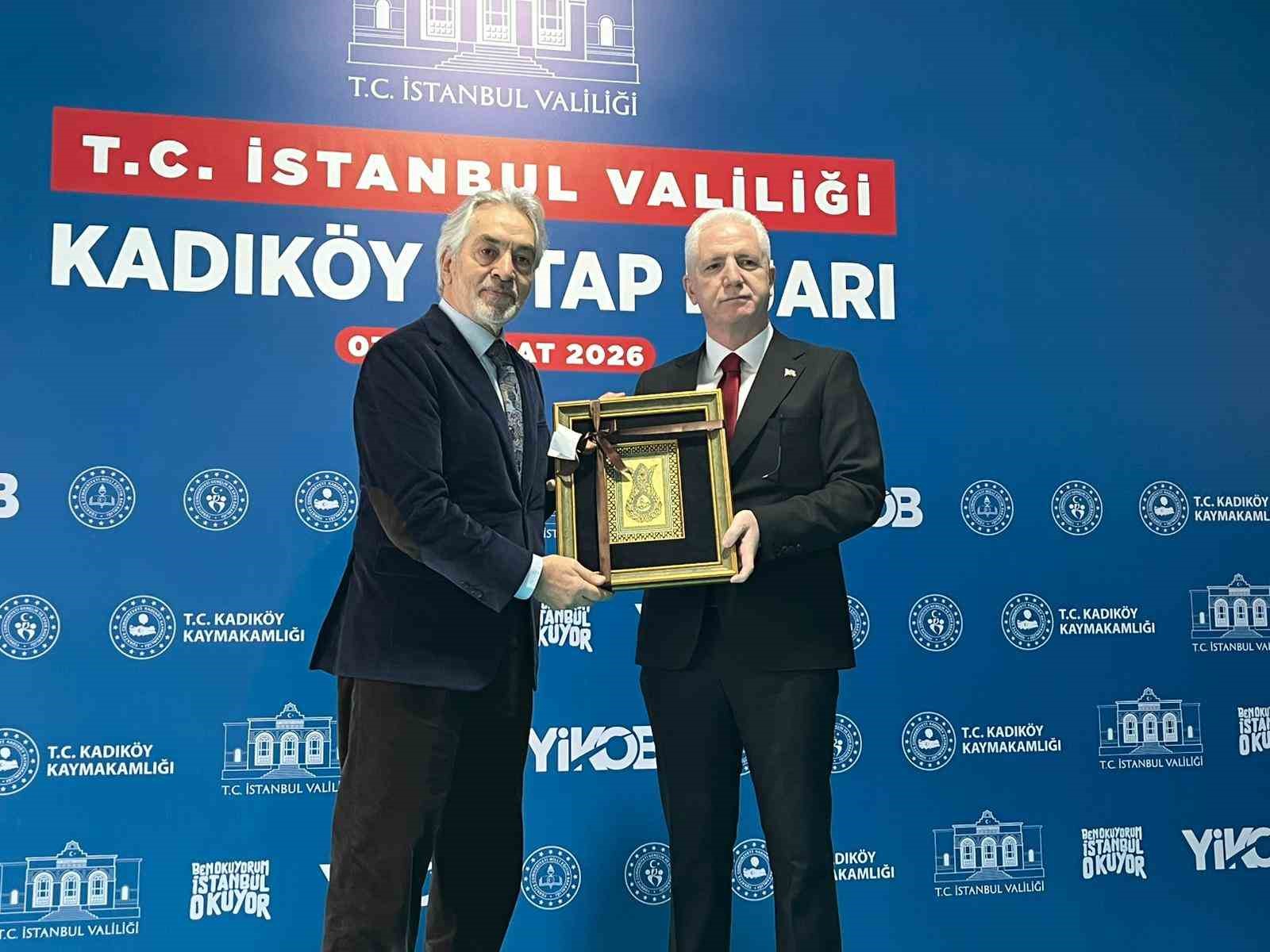 İstanbul Valisi Gül: "İstanbul Valiliği olarak bütün ilçelerimizde kitap fuarı düzenleyeceğiz" 5 istanbul valisi gul istanbul valiligi olarak butun ilcelerimizde kitap fuari duzenleyecegiz 1 lrEIDdXA