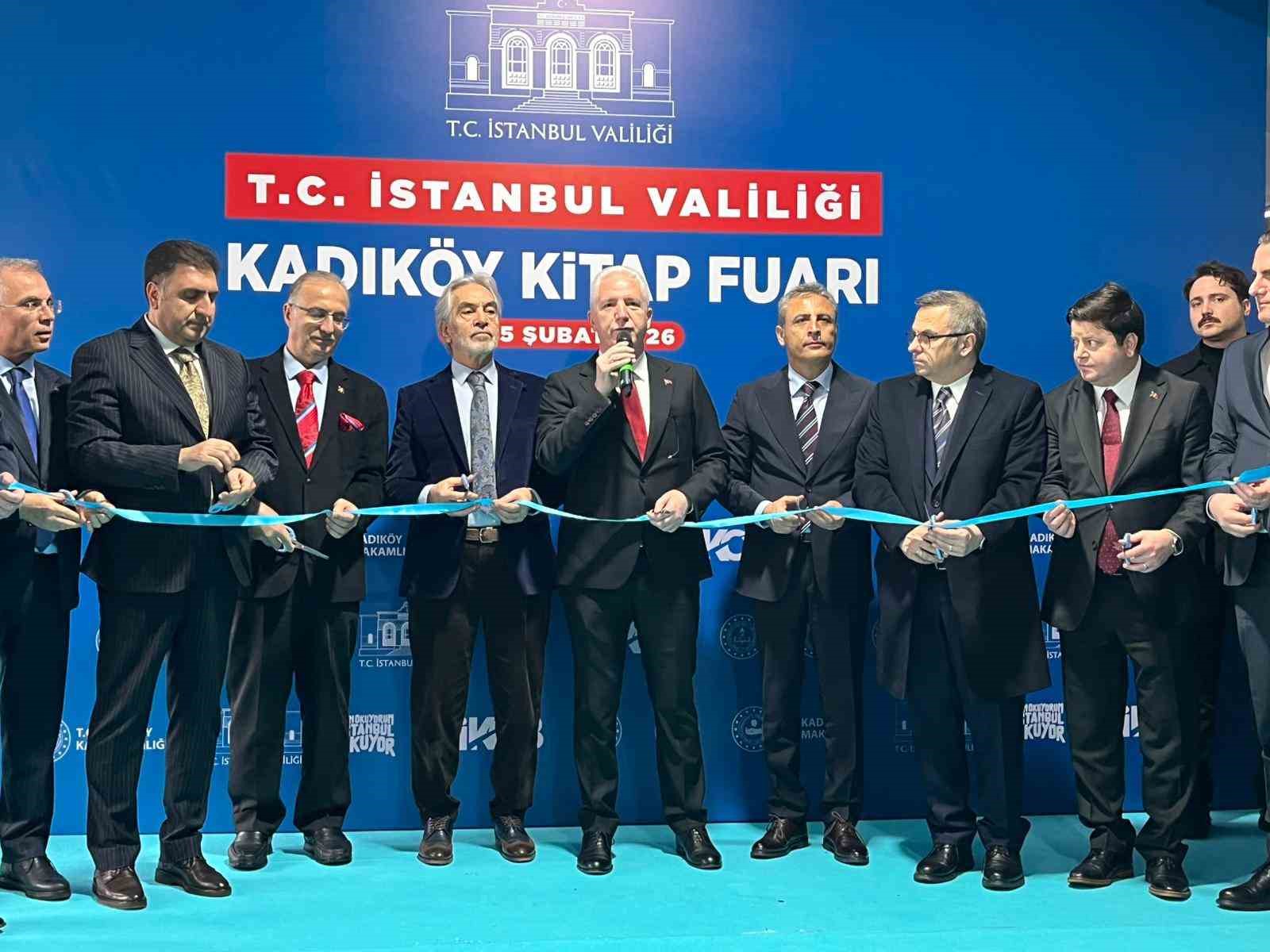 İstanbul Valisi Gül: "İstanbul Valiliği olarak bütün ilçelerimizde kitap fuarı düzenleyeceğiz" 9 istanbul valisi gul istanbul valiligi olarak butun ilcelerimizde kitap fuari duzenleyecegiz 5 gLjyE1wh