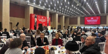 istanbul-valisi-gul-sehit-aileleri-ve-gazilerle-iftarda-bulustu-WIcthfn5.jpg