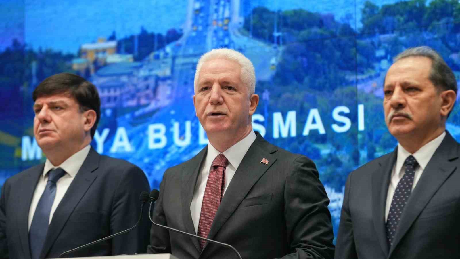 İstanbul Valisi Gül: "Terör örgütlerine yönelik operasyon sayısı geçen yılın aynı ayına göre yüzde 42 arttı" 5 istanbul valisi gul teror orgutlerine yonelik operasyon sayisi gecen yilin ayni ayina gore yuzde 2IMMvLT7