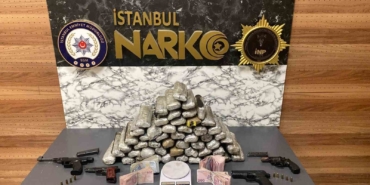 istanbul-ve-yalovada-es-zamanli-operasyon-tira-zulalanmis-uyusturucu-madde-ele-gecirildi-MXgWZwiq.jpg