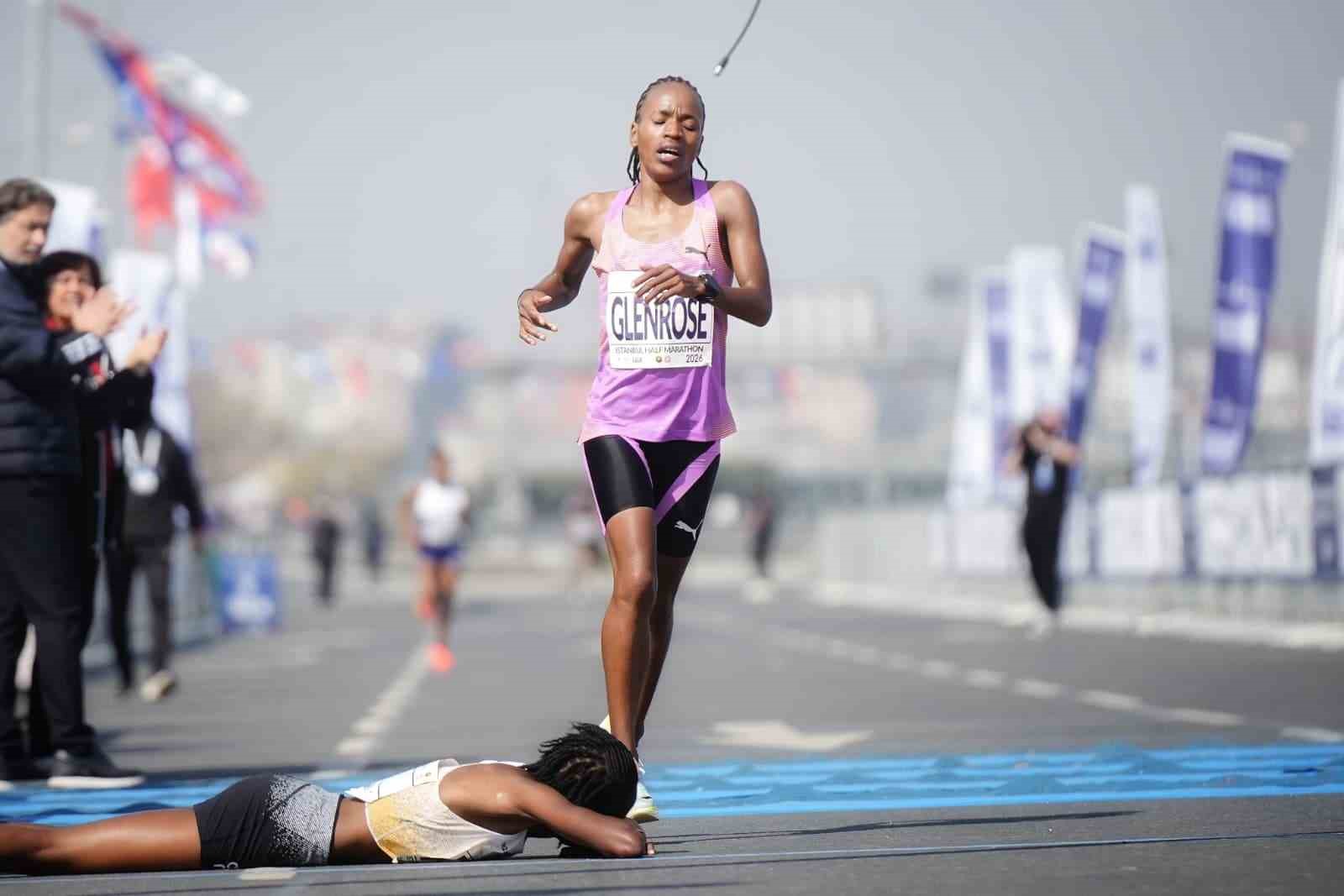 istanbul yari maratonunu erkeklerde alex matata kadinlarda purity gitonga kazandi 7 kU2khJaG