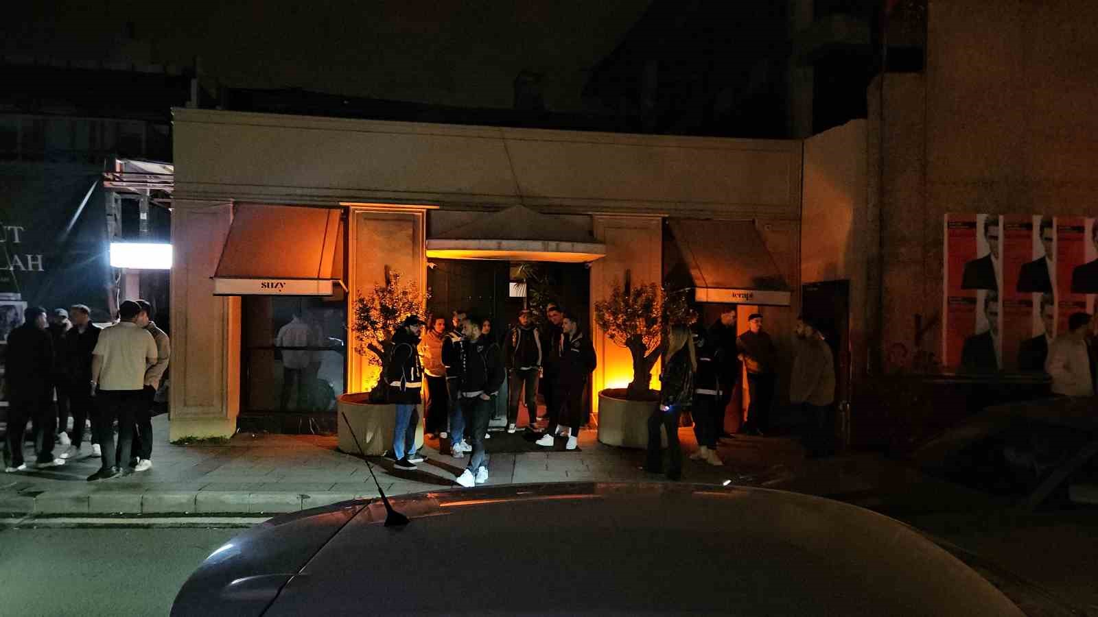 istanbulda 2 eglence mekaninda daha uyusturucu operasyonu unlu isimler gozaltinda 4 NL4UW8Cz