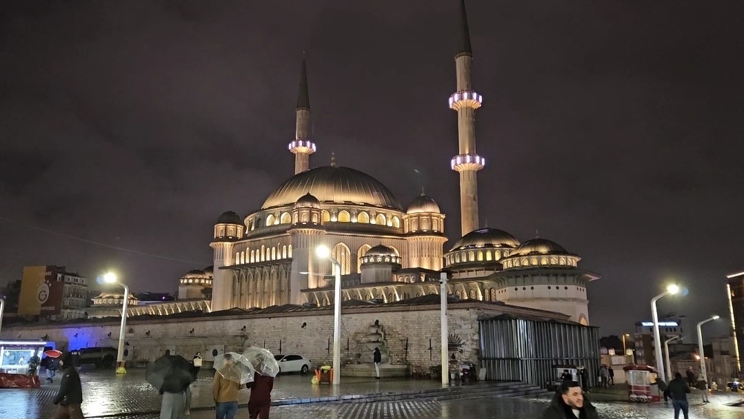 istanbulda berat kandili dualarla idrak edildi 0 rULvglR4