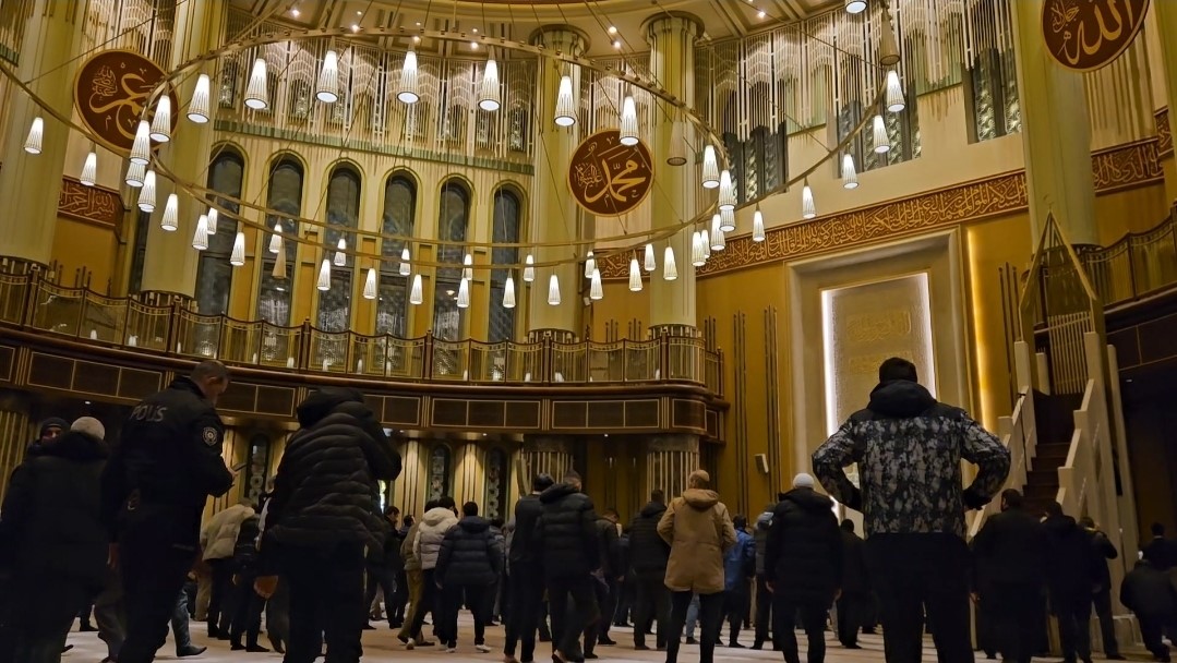 istanbulda berat kandili dualarla idrak edildi 1 P317RiHz