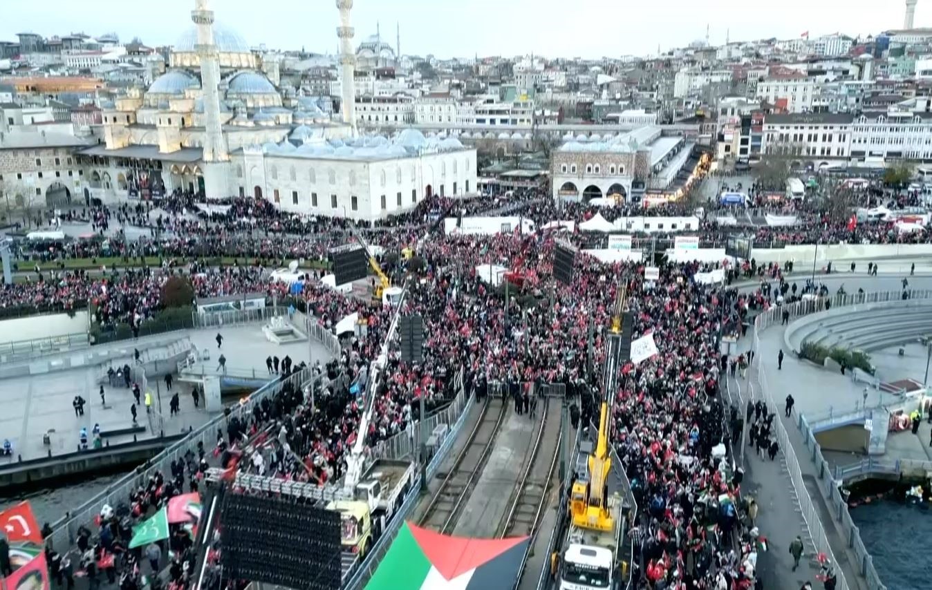istanbulda buyuk gazze yuruyusu 2 X7PWbXP5