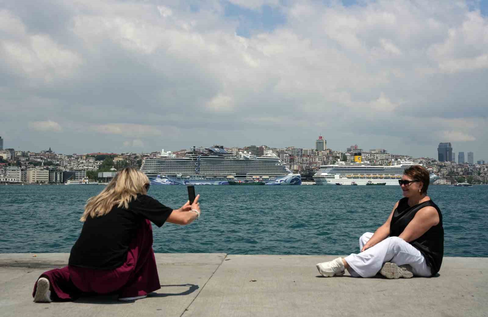 istanbulda dev kruvaziyer yogunlugu havadan goruntulendi 1 GyWjhuJn