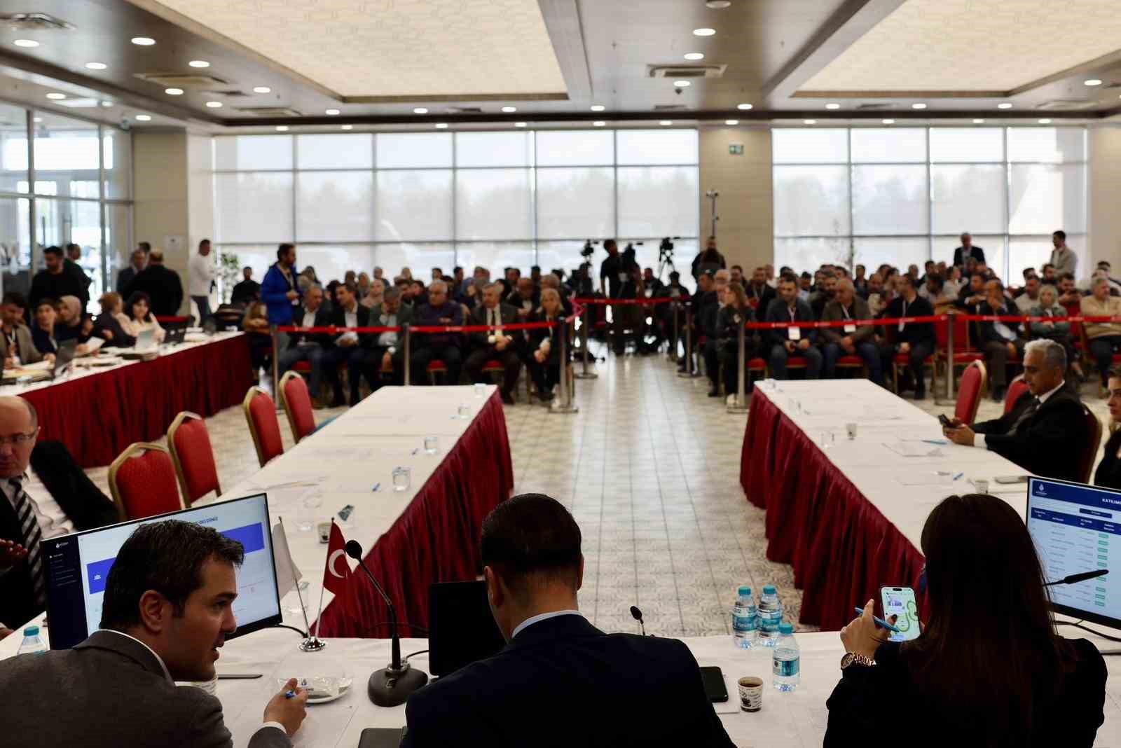 İstanbul’da dördüncü ihale: En yüksek taksi plakası 5 milyon TL’ye satıldı 5 istanbulda dorduncu ihale en yuksek taksi plakasi 5 milyon tlye satildi 1 HCv1bNf1