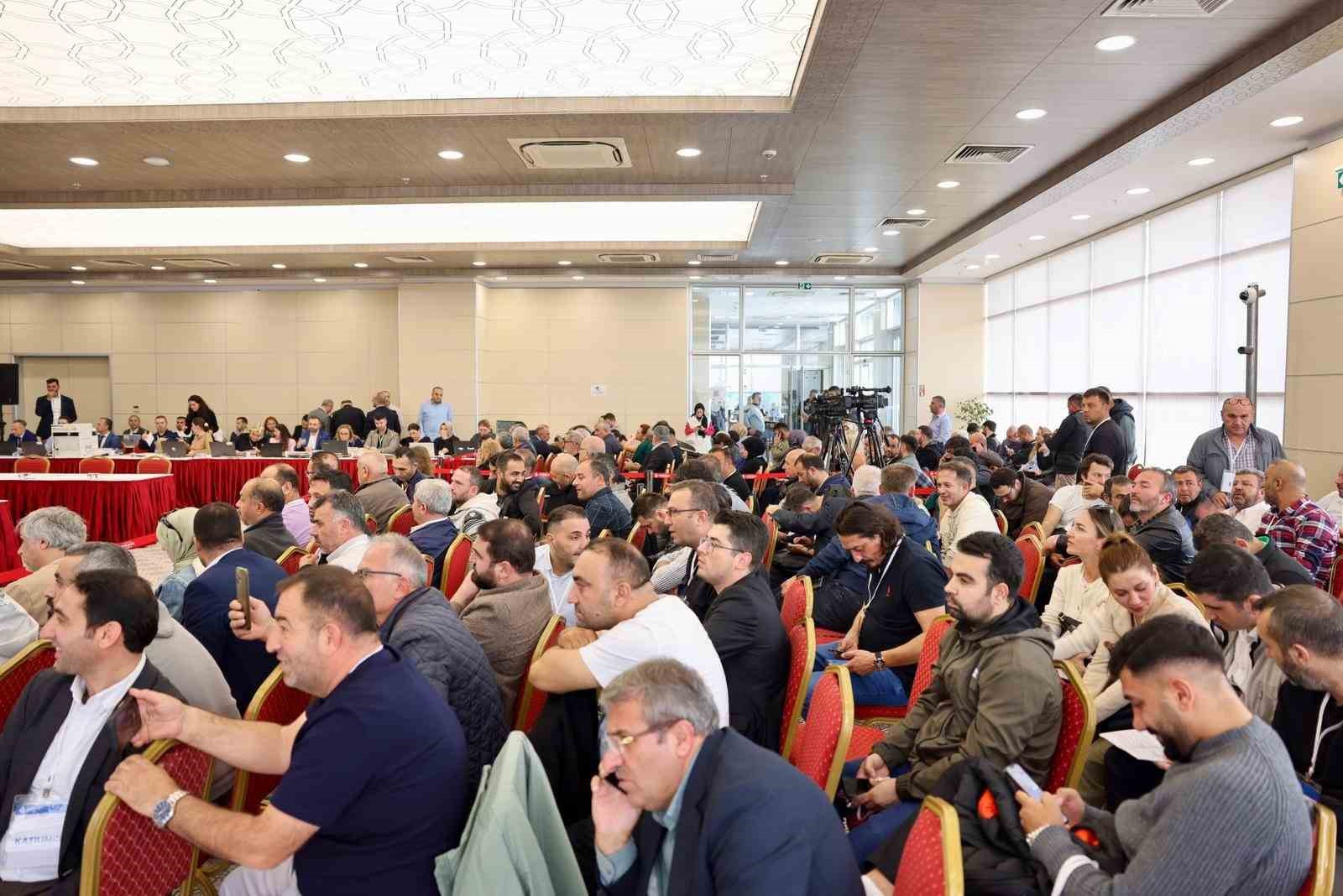 İstanbul’da dördüncü ihale: En yüksek taksi plakası 5 milyon TL’ye satıldı 7 istanbulda dorduncu ihale en yuksek taksi plakasi 5 milyon tlye satildi 3 3mYjMNL3