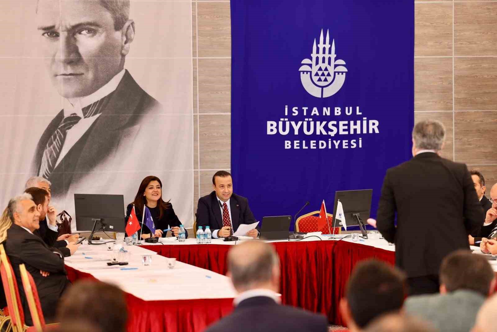 İstanbul’da dördüncü ihale: En yüksek taksi plakası 5 milyon TL’ye satıldı 9 istanbulda dorduncu ihale en yuksek taksi plakasi 5 milyon tlye satildi 5 cTAZrH3s
