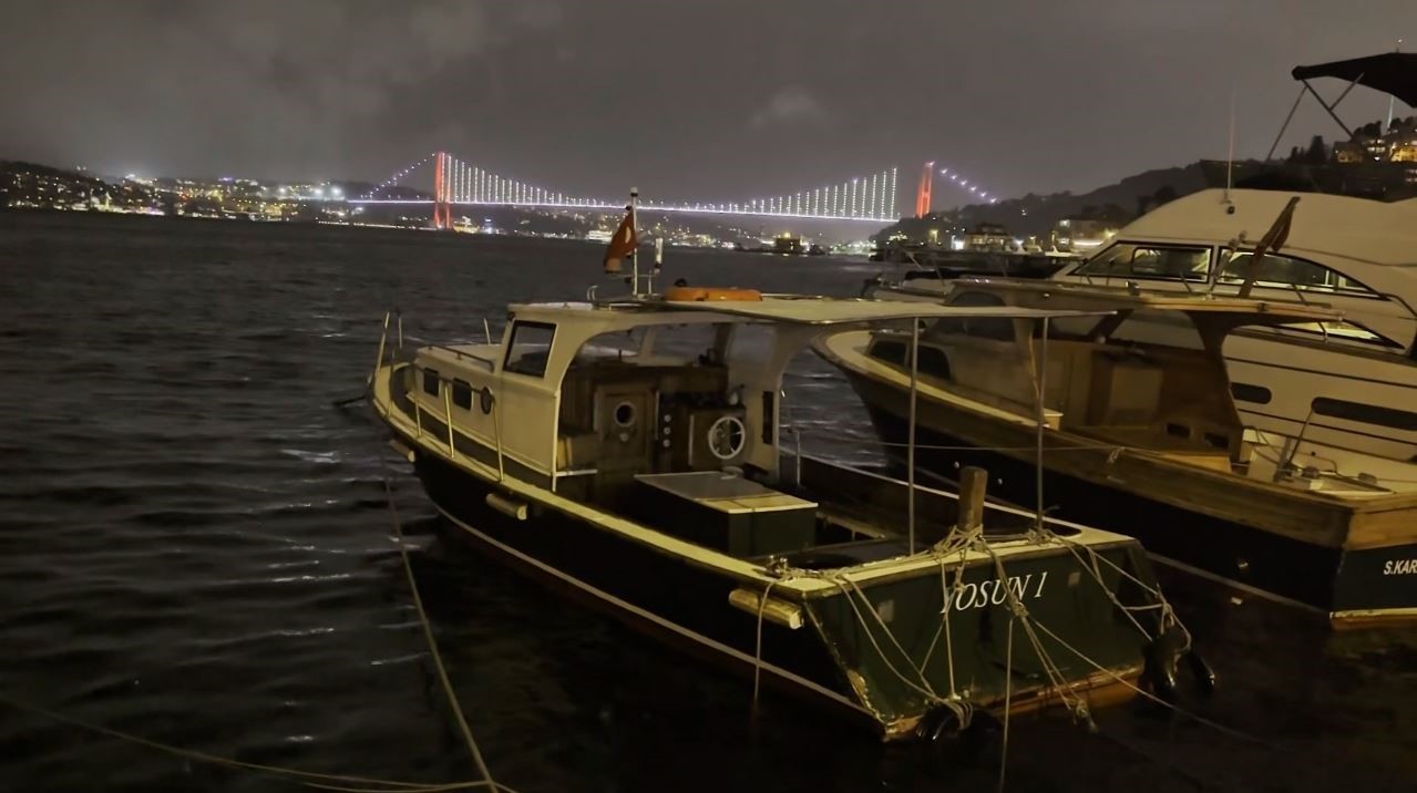 istanbulda firtina ve yagmur 2 qZViOIQW