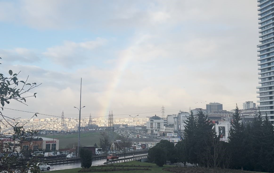 istanbulda gokkusagi surprizi 1 uAPttNAe