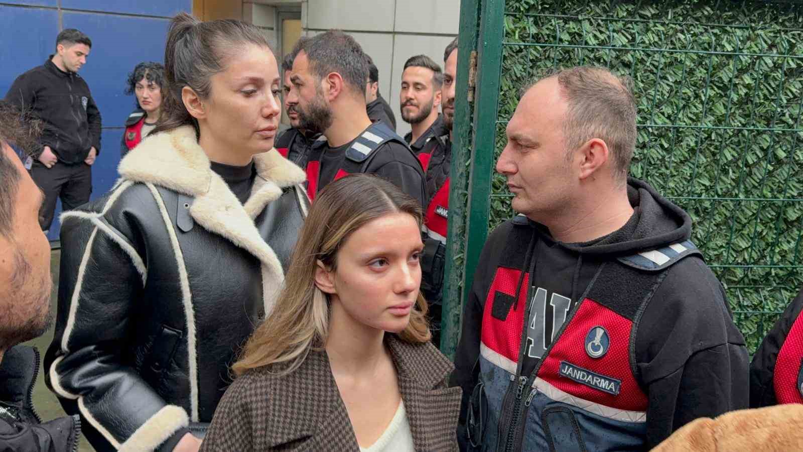 istanbulda gozaltina alinan fenomenler saglik kontrolune gecirildi 3 LG7WMMLS