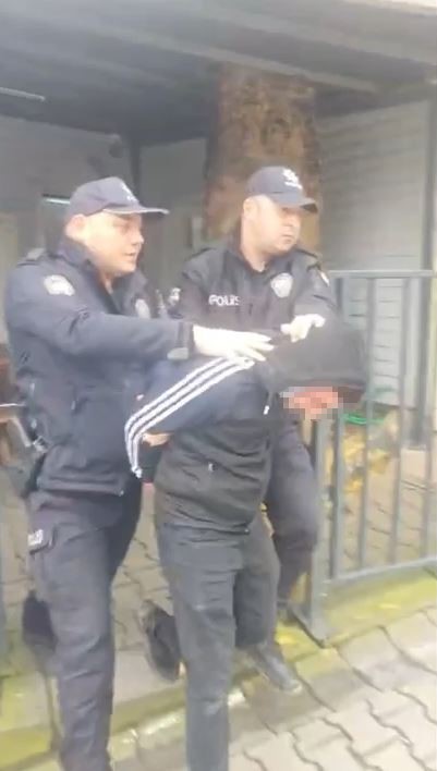 istanbulda hakkinda 26 yil kesinlesmis hapis cezasi bulunan firari yakalandi 2 mSEICbU2