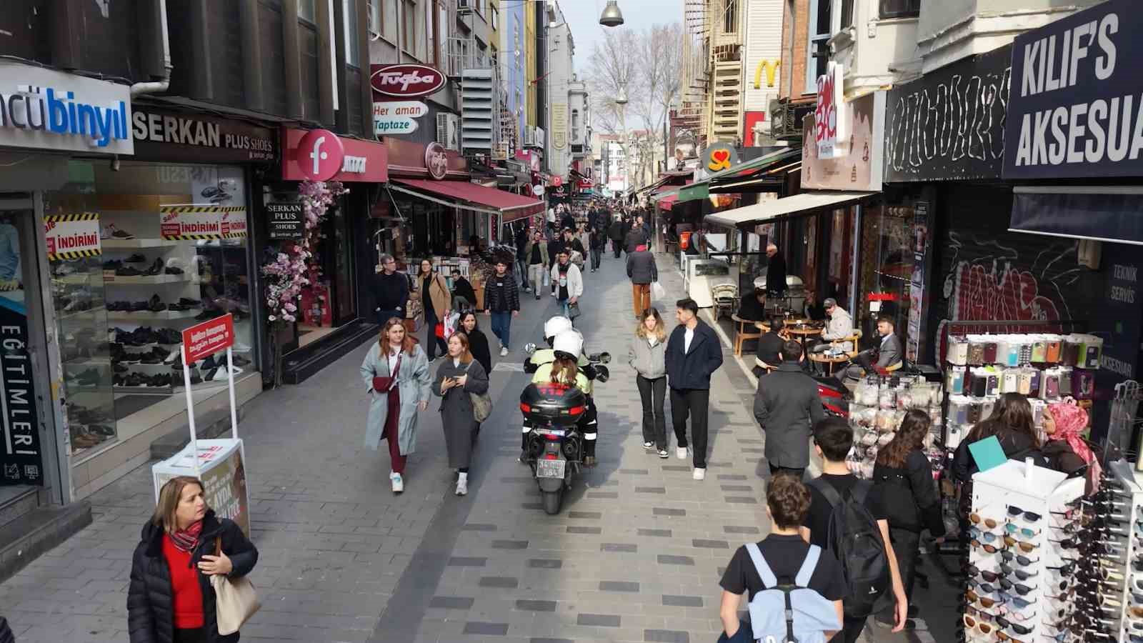 istanbulda hayat kurtaran kadin suruculer 5 Hl5W41uL