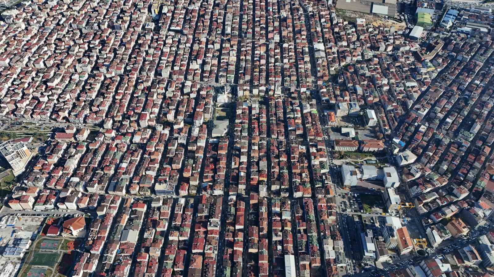 istanbulda hayatin iki farkli yuzu ayni karede 2 PCRXt6sY