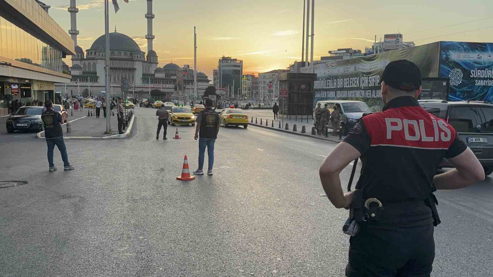 istanbulda helikopter destekli huzur istanbul denetimi 1 jP6yH5PF
