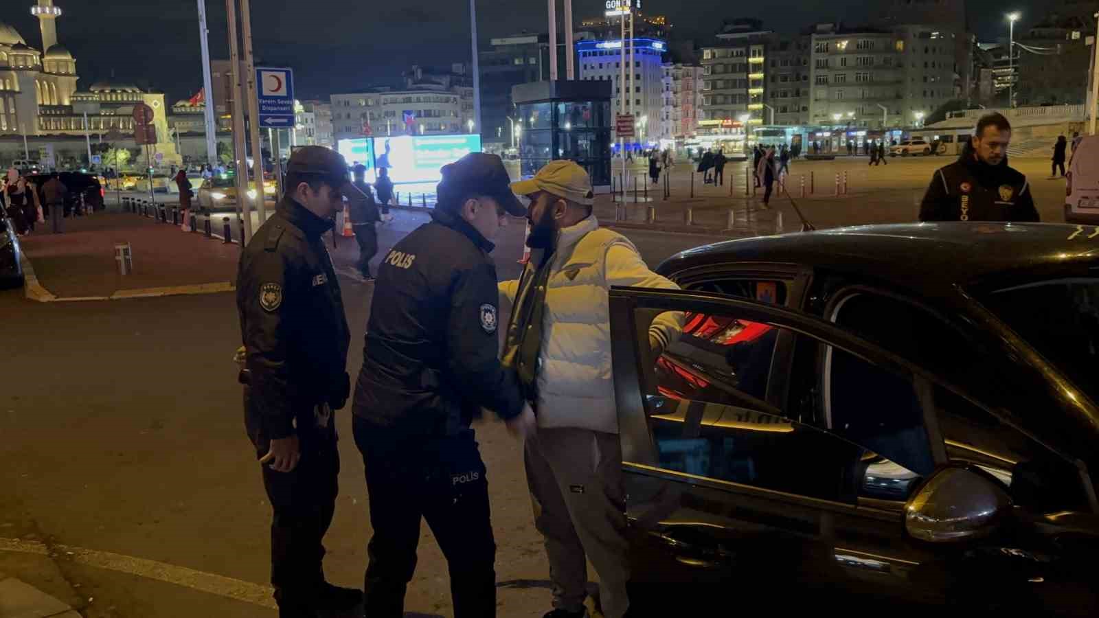 istanbulda helikopter destekli huzur istanbul uygulamasi 1 w12jhBGl