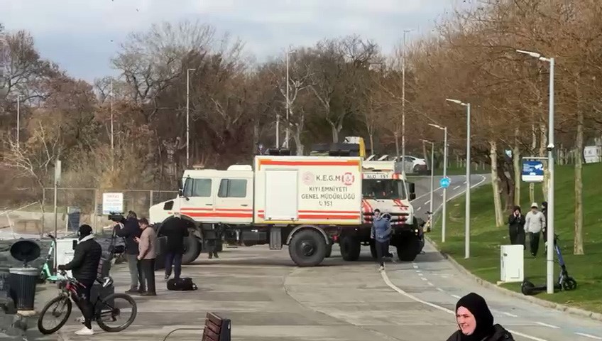 İstanbul’da iki tanker acil durum çağrısında bulundu, gemiler havadan görüntülendi 12 istanbulda iki tanker acil durum cagrisinda bulundu gemiler havadan goruntulendi 8 YKytNpNe