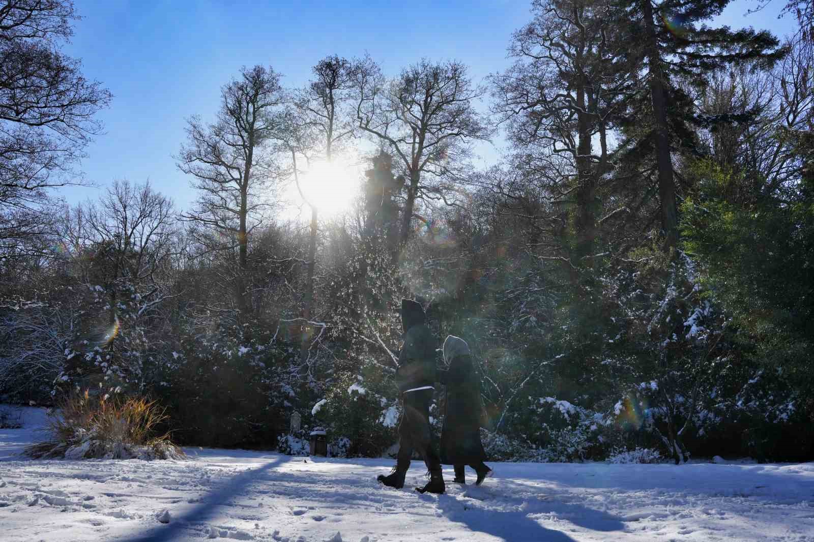 istanbulda kar goremeyenler ataturk arboretumuna geldi 13 5DWfTzJ5
