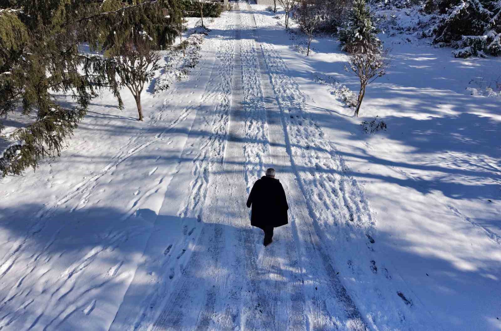 istanbulda kar goremeyenler ataturk arboretumuna geldi 2 DDQjuyfc