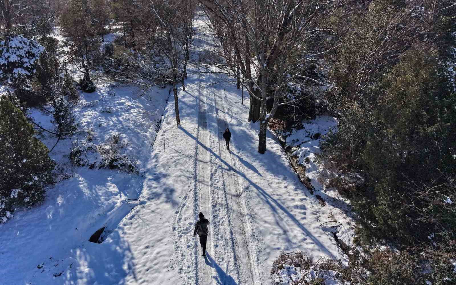 istanbulda kar goremeyenler ataturk arboretumuna geldi 5 zLIOlpQg