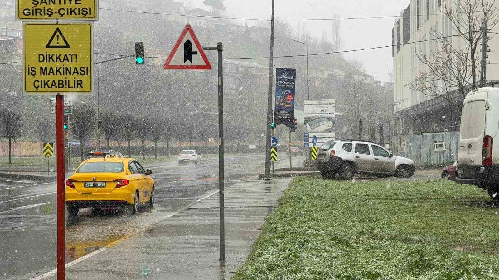 istanbulda kar yagisi araliklarla etkisini surduruyor 1 AMWnPbjY