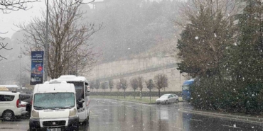 istanbulda-kar-yagisi-araliklarla-etkisini-surduruyor-Pr1TBlMd.jpg