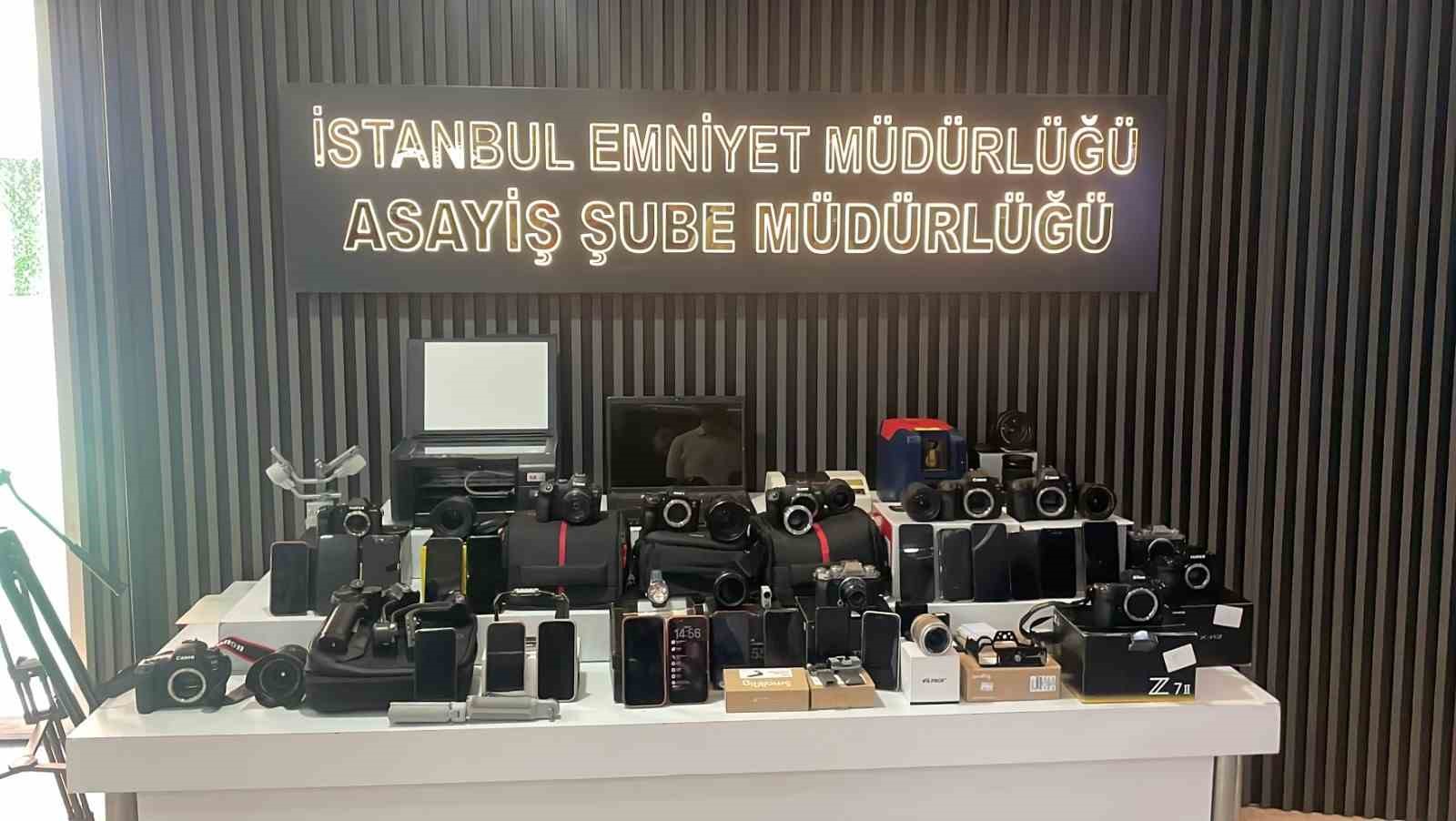 istanbulda kargo dolandiriciligi sebekesine operasyon 3u kadin 10 supheli supheli adliyeye sevk edildi 2 dTWzk87N