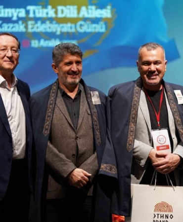 istanbulda-kazak-edebiyati-ruzgari-esti-M511RcH8.jpg