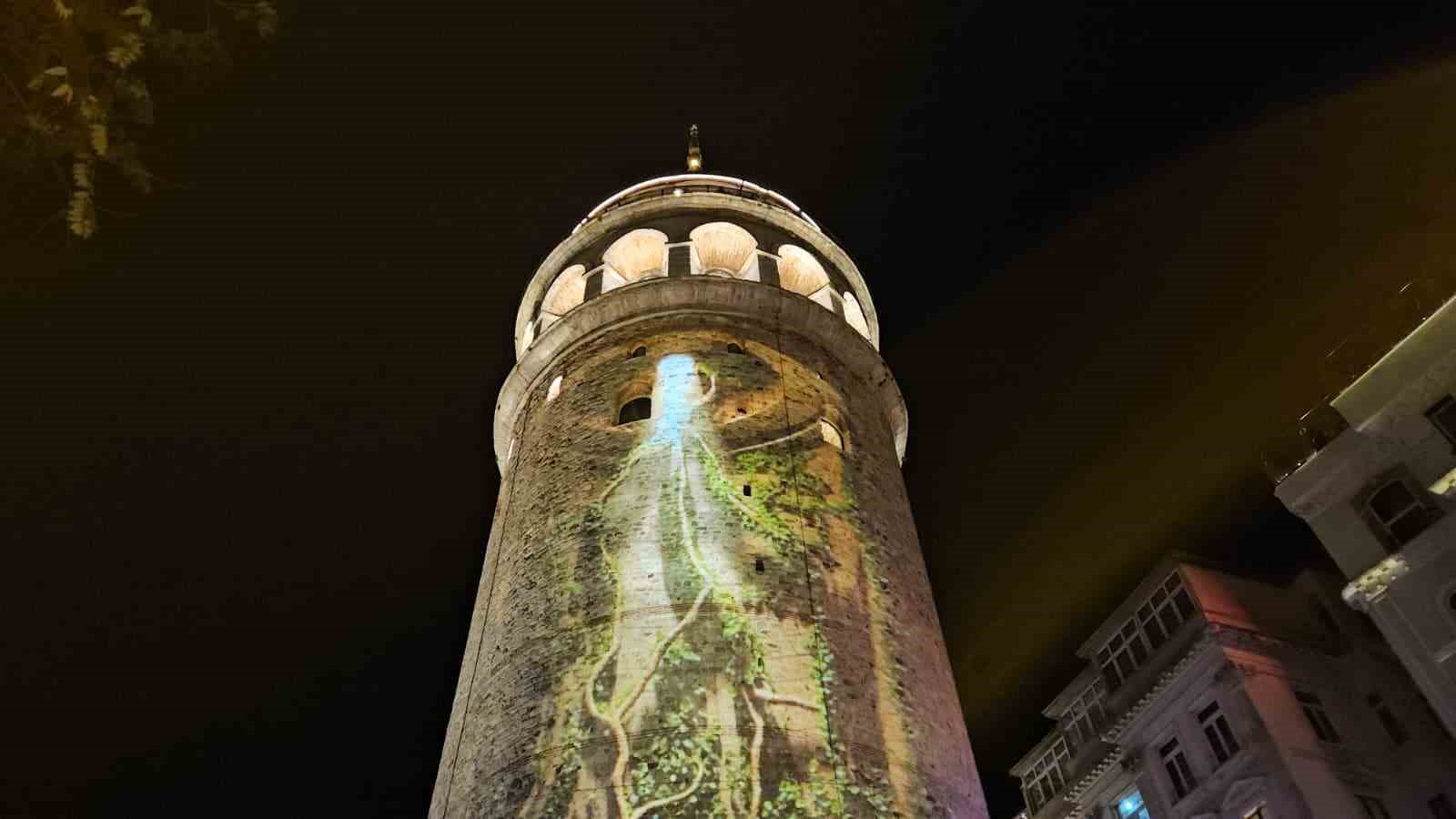 istanbulda ogretmenler gunu galata kulesine yansitilan gorsellerle kutlandi 2 3rEVv7CG