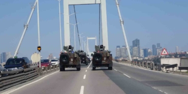 istanbulda-polis-haftasi-coskusu-15-temmuz-sehitler-koprusunden-sultanahmete-gorkemli-kortej-AFWGYJZD.jpg