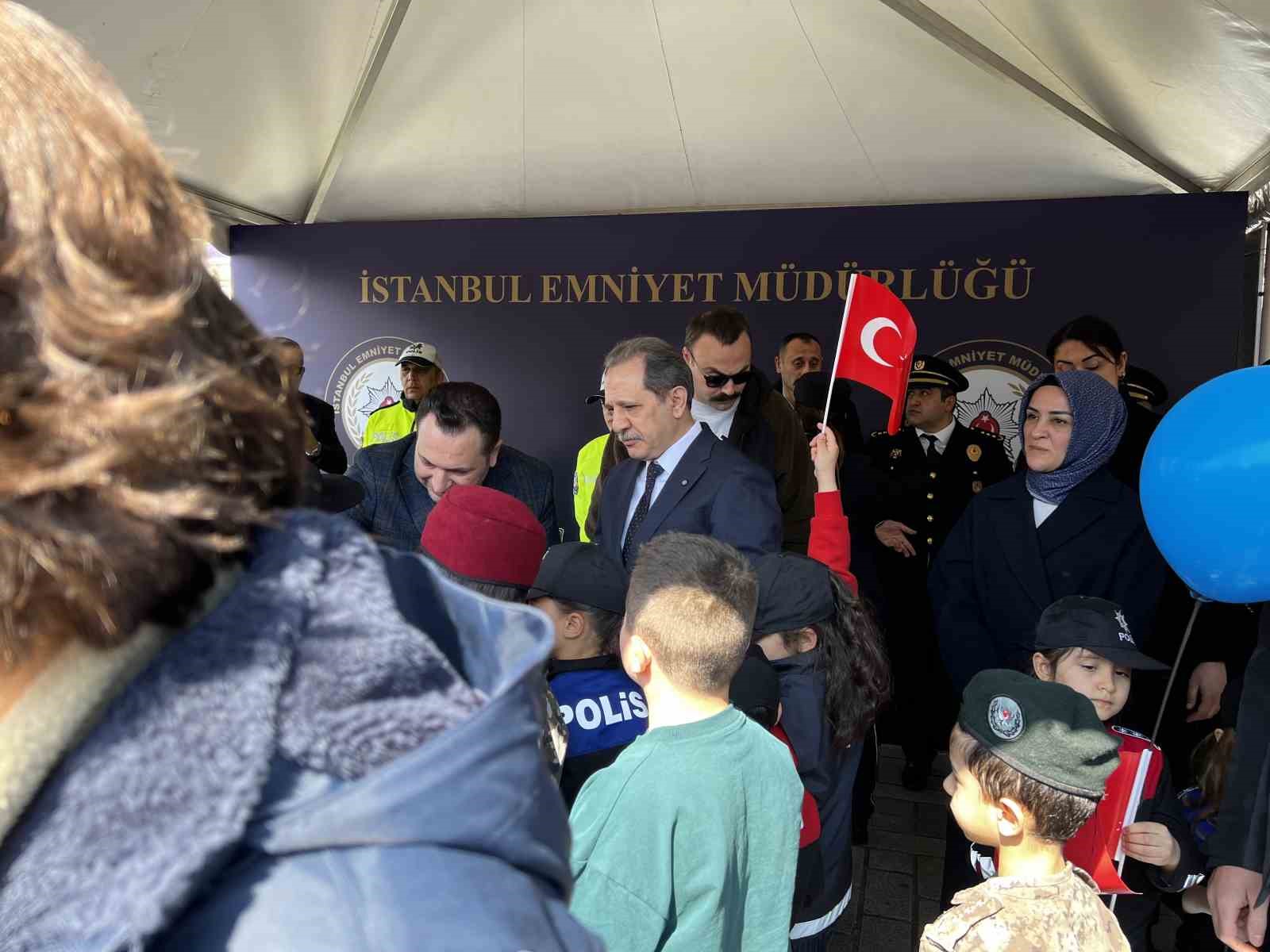 istanbulda polis haftasi kortejine yogun ilgi 2 A9biWgAM