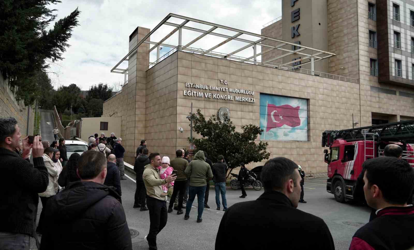istanbulda polisevinde yangin panigi 0