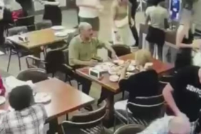 Adnan Menderes Havalimanında hareketli anlar: 4 polis bıçaklandı 1 thumbnail