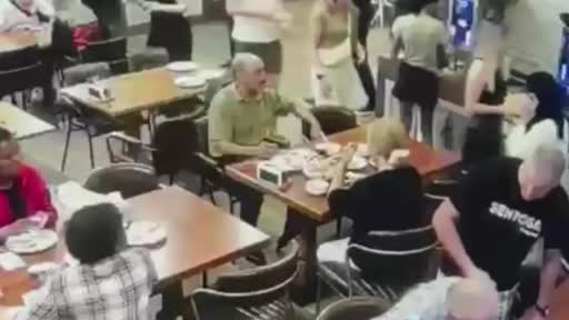 istanbulda-restoranlardaki-musterilerin-cantasini-calan-cocuk-hirsiz-kamerada-BvLm5yKa.jpg
