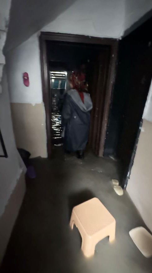 İstanbul’da sağanak nedeniyle rögarlar taştı, caddeler ve köprü altları göle döndü 6 istanbulda saganak nedeniyle rogarlar tasti caddeler ve kopru altlari gole dondu 2 4smEVk7k