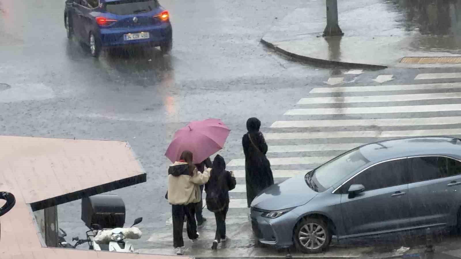 istanbulda siddetli yagis ve lodos etkili oldu 7 MNccZ9Te