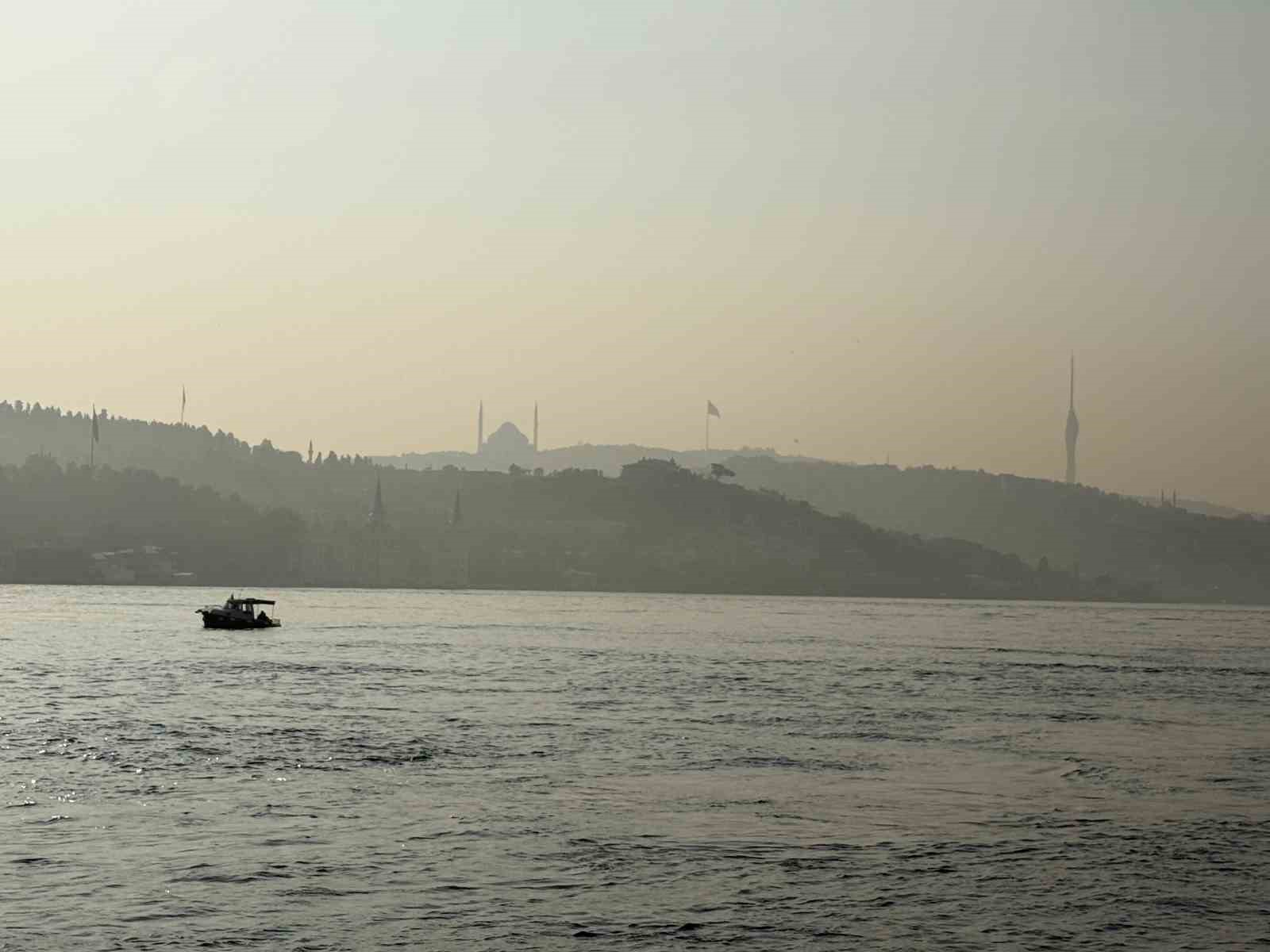 istanbulda sis bogaz cevresinde etkili oluyor 0 lFAsH7Pm