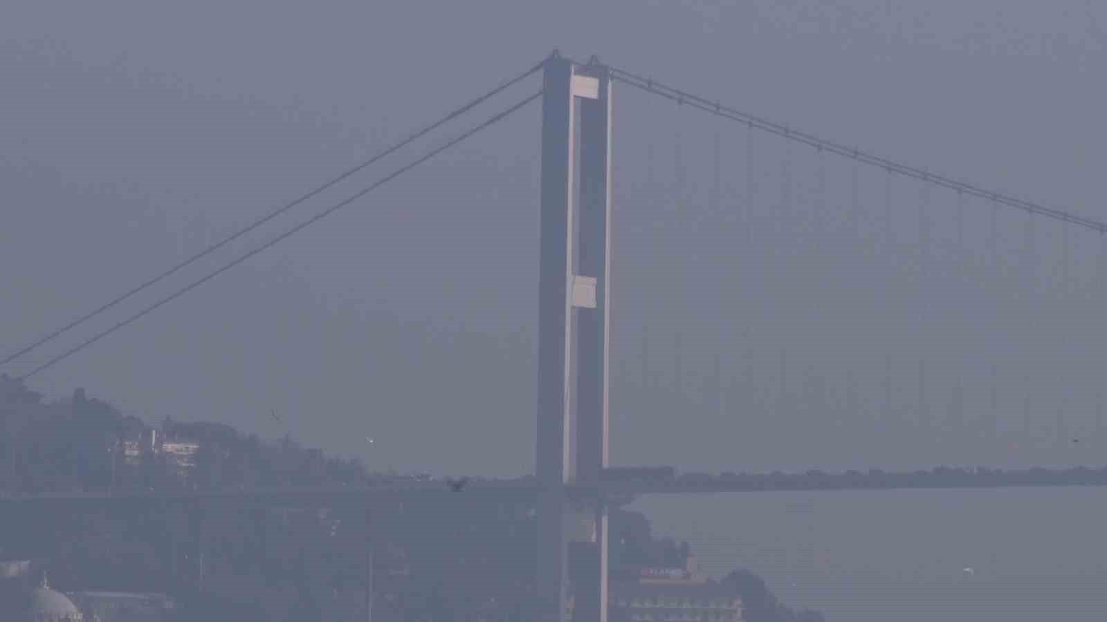 istanbulda sis etkisini gostermeye devam ediyor 0 Rp7qpEZb
