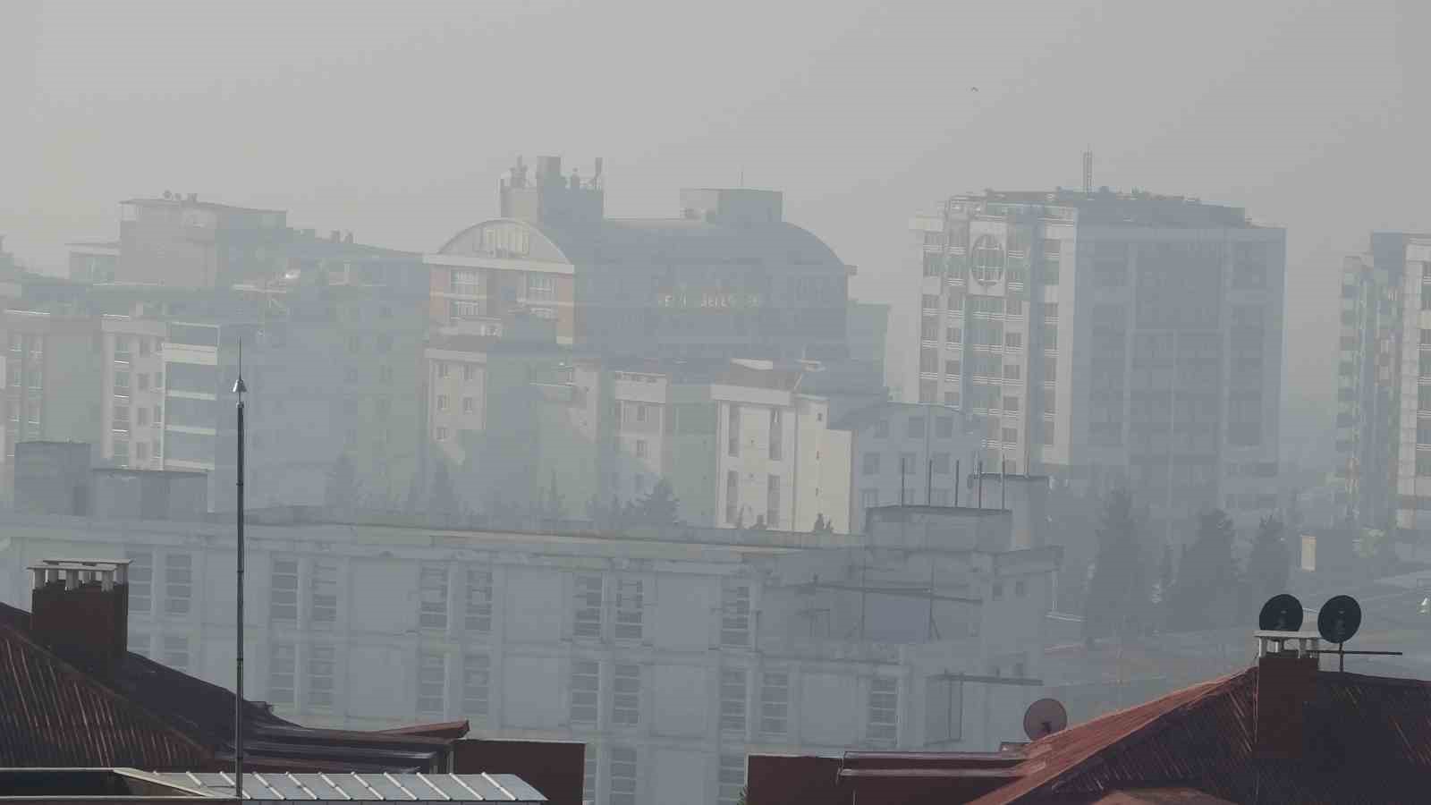 istanbulda sis etkisini gostermeye devam ediyor 2 JkI9nGTl
