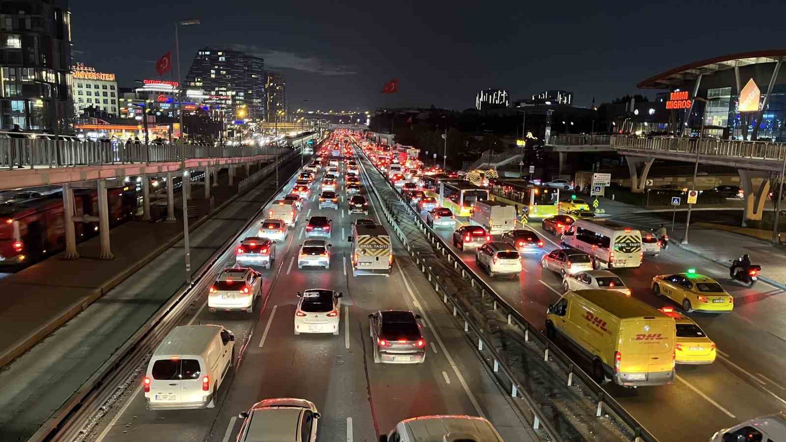 istanbulda trafik yogunlugu yuzde 78e ulasti 1