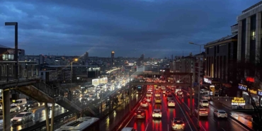 istanbulda-trafik-yogunlugu-yuzde-90a-ulasti-45hbDLze.jpg