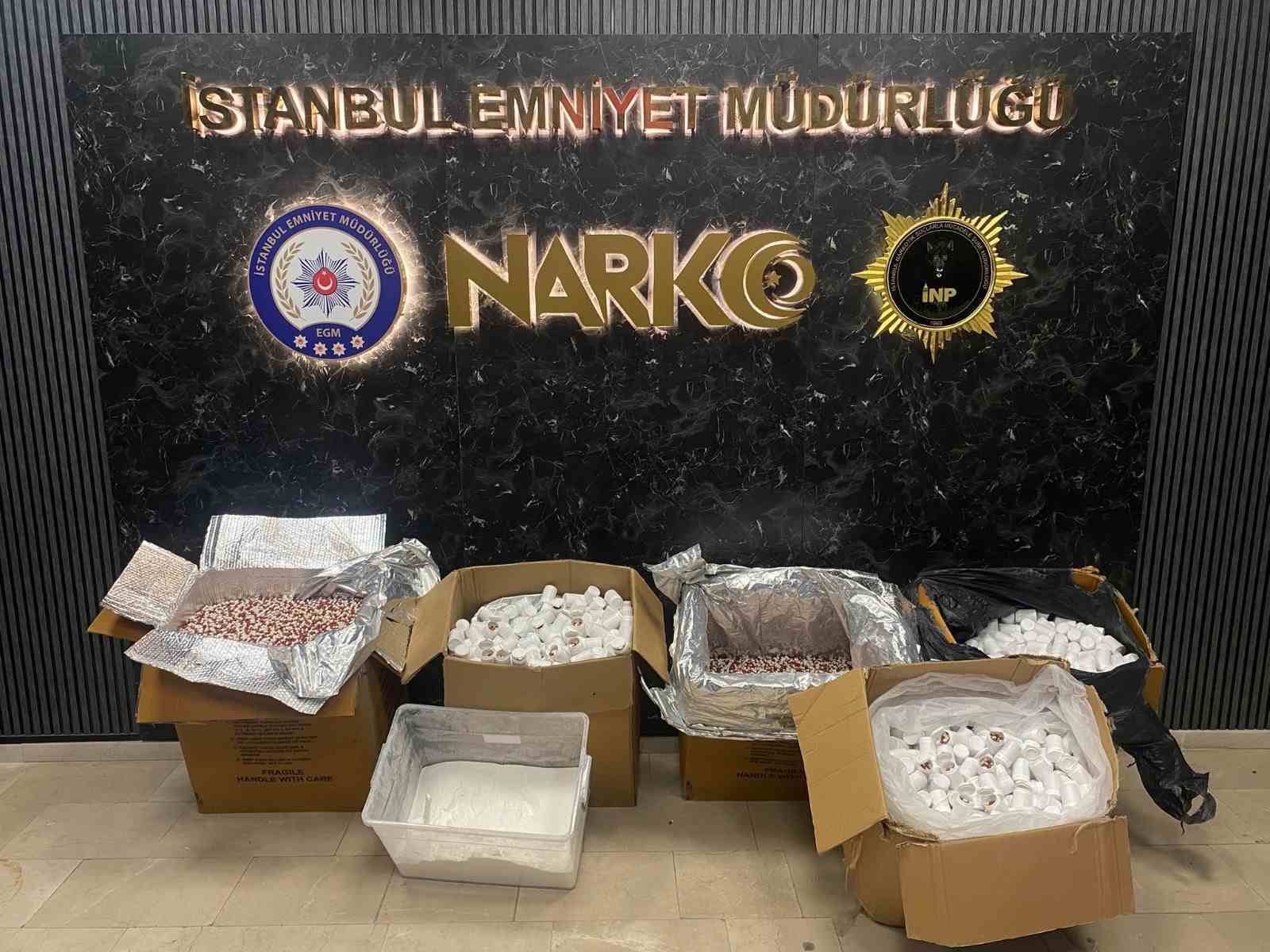 istanbulda uyusturucu operasyonu 2 gozalti 0 t7c54P9Z