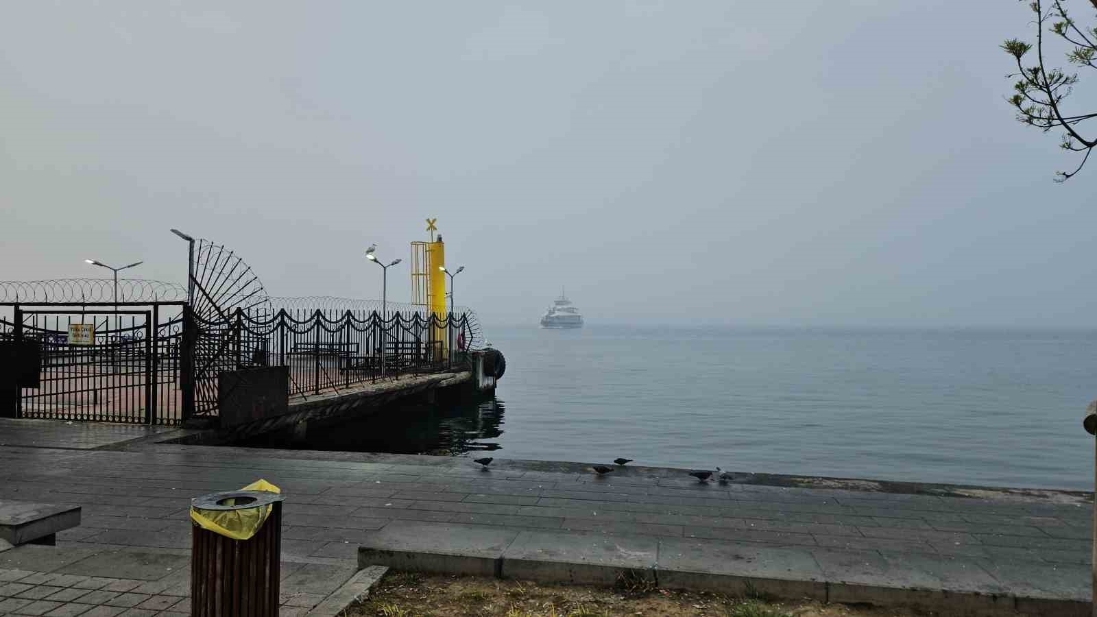 istanbulda yogun sis bogaz hatti trafige kapatildi 4 eFXyv4VR