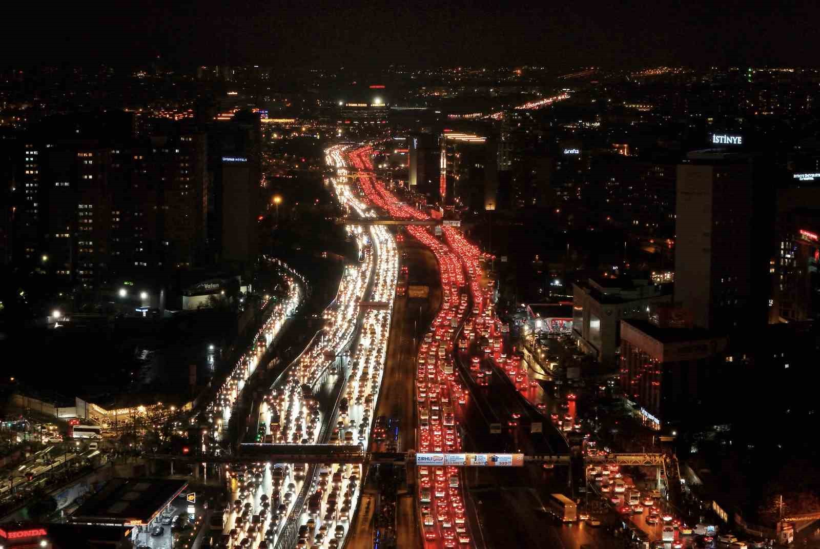 istanbulda yuzde 90a ulasan trafik havadan goruntulendi 4 hcqIgSSH