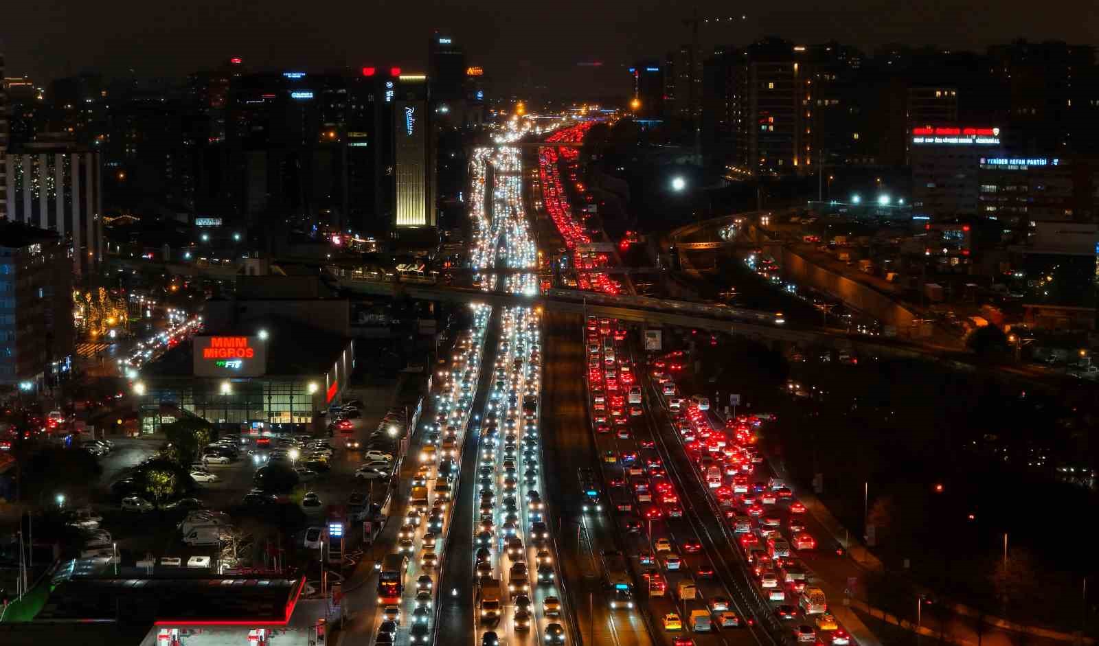 istanbulda yuzde 90a varan trafik havadan goruntulendi 3 R4nAlqOr