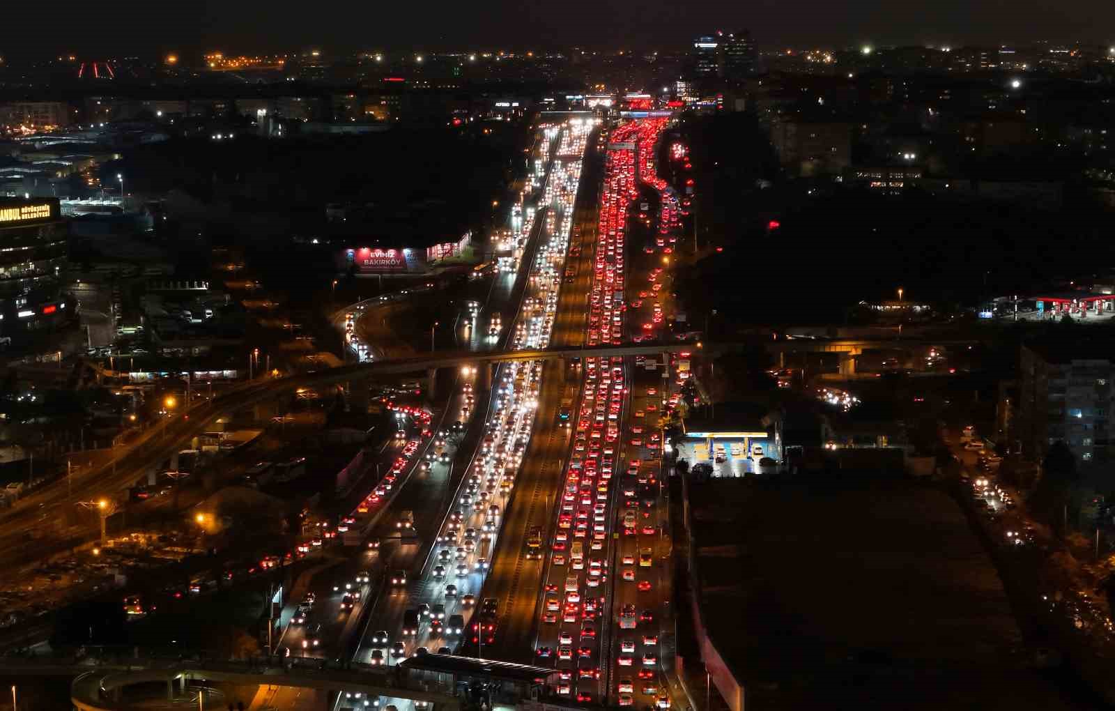 istanbulda yuzde 90a varan trafik havadan goruntulendi 4 7CGhO7QR