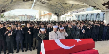 istanbuldaki-kazada-sehit-olan-polis-memuru-son-yolculuguna-ugurlandi-tclmRHRB.jpg