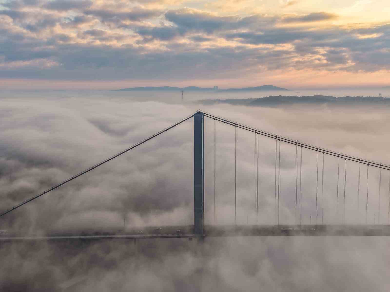 İstanbul’daki yoğun sis Boğaz’da görsel şölen oluşturdu 6 istanbuldaki yogun sis bogazda gorsel solen olusturdu 2 IbdJ6Sug